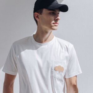 Sobreiro T-Shirt with cork element. Up9Lisbon